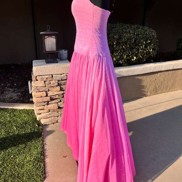 Le gala by Mon Cheri size 8. Pink princess prom - Picture 5 of 6